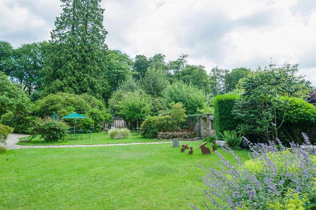 Готель Le Manoir Du Lys, The Originals Relais Bagnoles de l'Orne Normandie Екстер'єр фото
